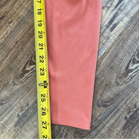 Nike Women's Size Md One Luxe Ribbed Leggings Pants Madder Root DV0049-827 - Picture 5 of 6